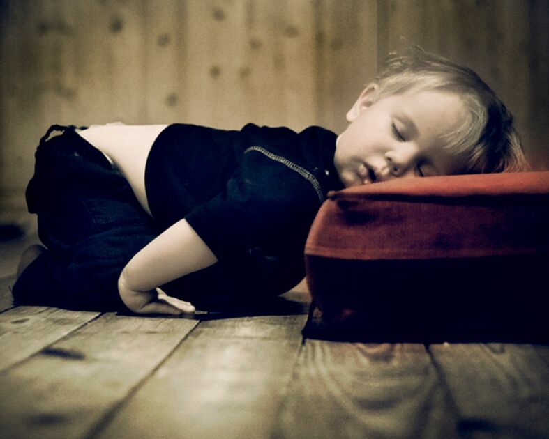 Grinding your teeth during sleep is a sign of helminthic infestation in children and adults.
